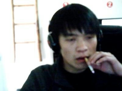 凝视那片天的第一张照片--陆良闪婚服务中心